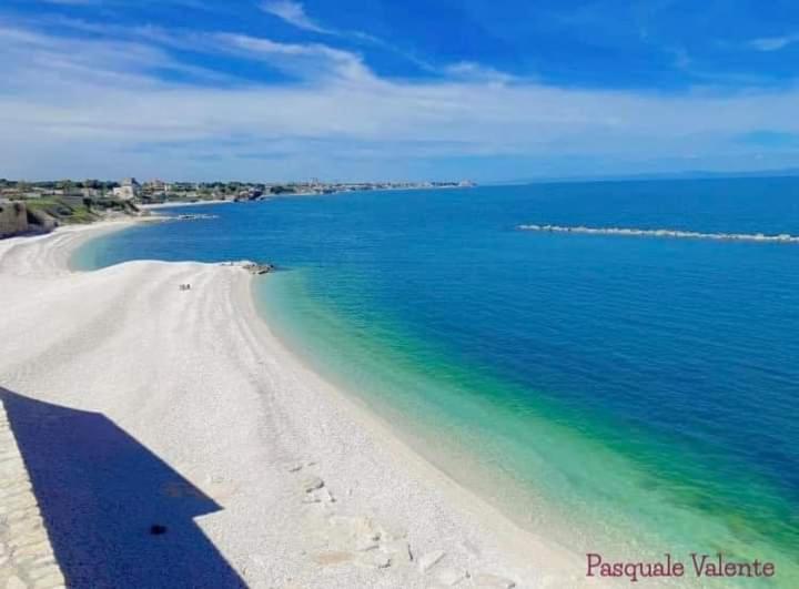 Amaste In Puglia Casa Vacanza Bisceglie Exteriör bild